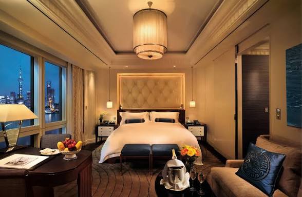 Luxury hotel rooms rental in Accommodation and stays category